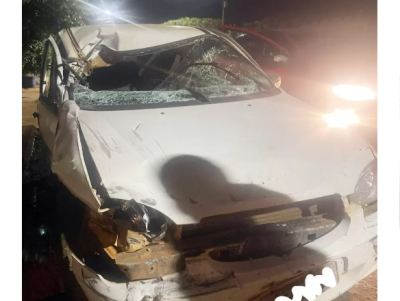 Imagem da notícia Condutor bate Saveiro contra Caminhão parado e foge em Chapadão do Sul